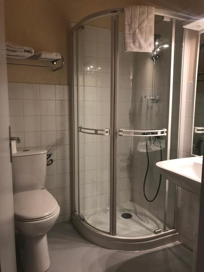 Hotel Du Centre Gueugnon Dış mekan fotoğraf